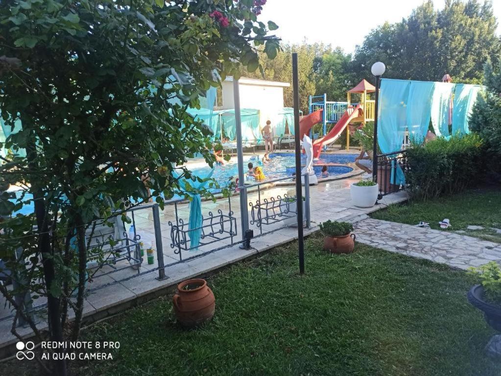 Apartments Devora 1 & Bar & Restaurant Varna Exterior photo